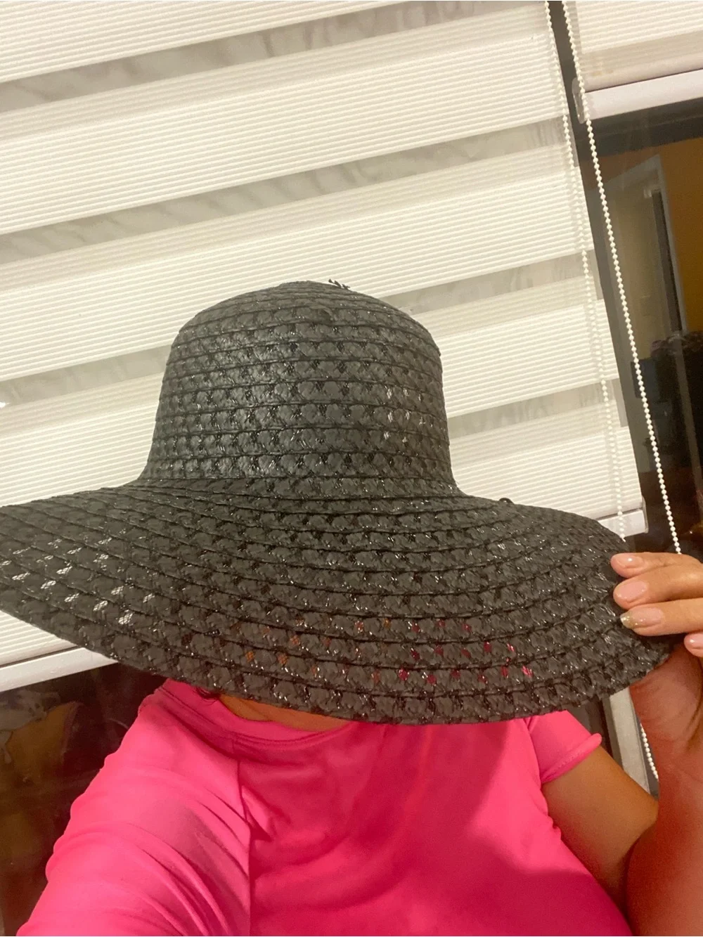 Black Wide-Brim Straw Sun Hat